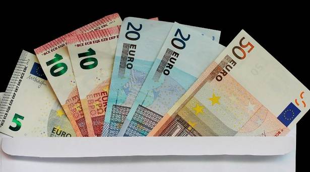 Bank Holiday Pay Ireland - Money Guide Ireland